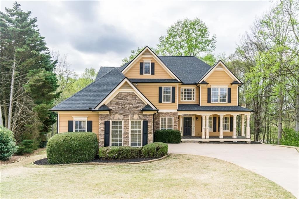 8670 Woodland View Drive, Gainesville, GA 30506 — most recent listing photo
