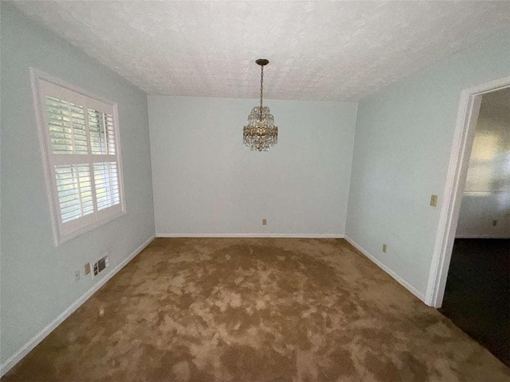 3 bedroom, 3 bathroom, 2,029 sq ft single family residence under contract at 2153 Kings Forest Drive, Conyers, GA 30013 — photo 4