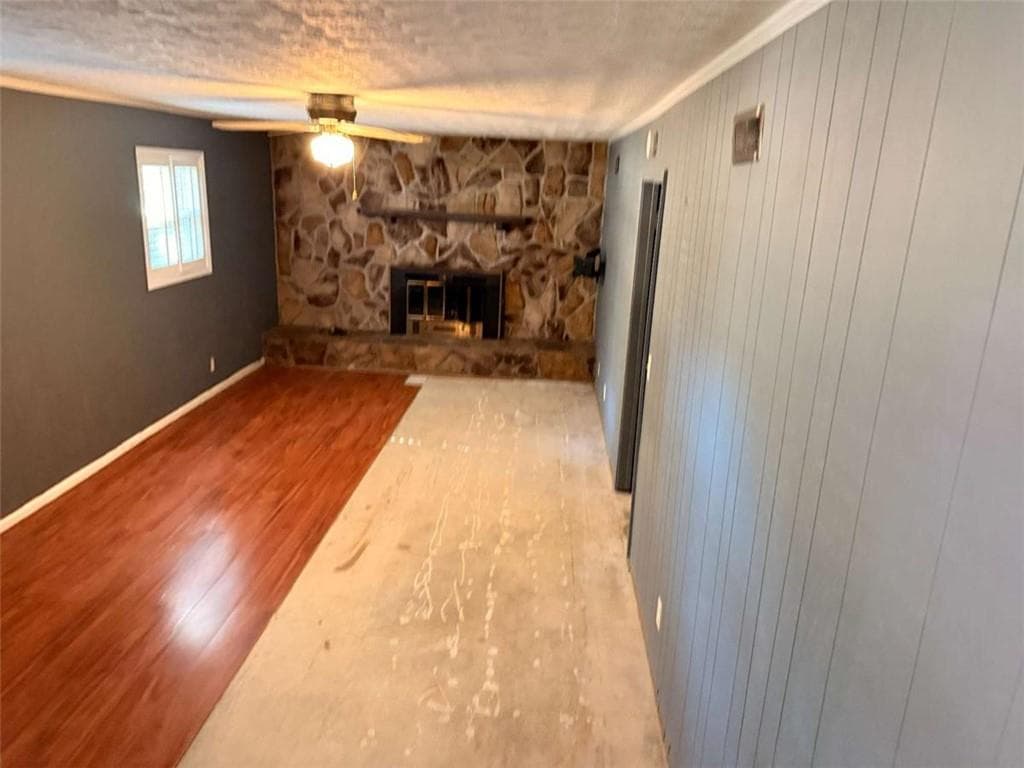 3 bedroom, 3 bathroom, 2,029 sq ft single family residence under contract at 2153 Kings Forest Drive, Conyers, GA 30013 — photo 9