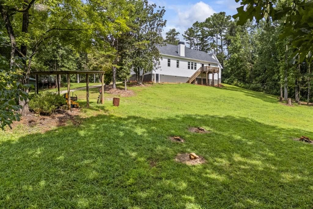 4 bedroom, 3 bathroom single family residence under contract at 31 Haygood Circle, Dawsonville, GA 30534 — photo 3