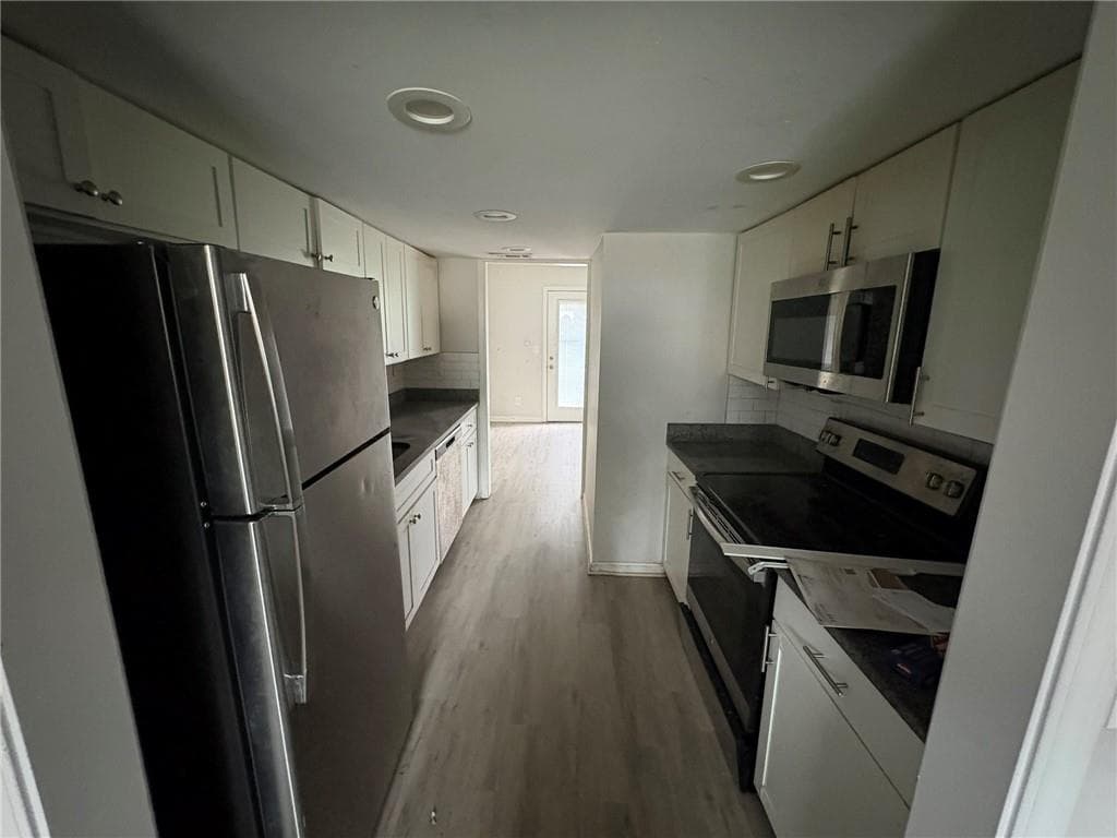 2 bedroom, 2 bathroom, 1,728 sq ft townhouse for sale at 2604 Campbellton Road C7, Atlanta, GA 30311 — photo 3