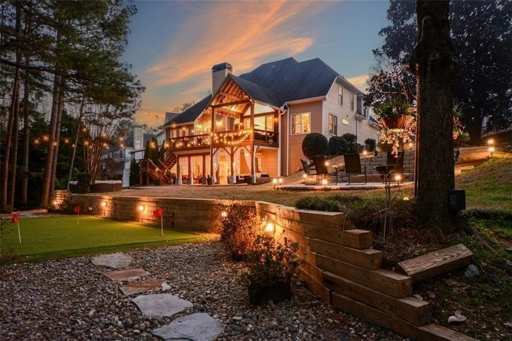 515 Hillcrest View Drive, Suwanee, GA 30024 — most recent listing photo