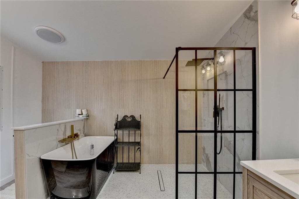 3 bedroom, 2 bathroom, 1,680 sq ft single family residence for sale at 85 Betts Mine Road, Dawsonville, GA 30534 — photo 1 of 27