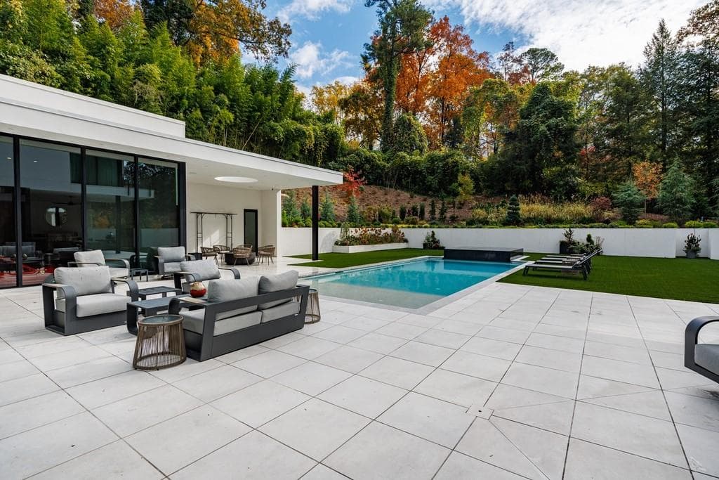 5 bedroom, 8 bathroom, 14,019 sq ft single family residence for sale at 380 W Wesley Road, Atlanta, GA 30305 — photo 4