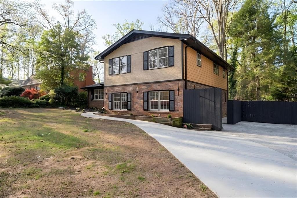 5 bedroom, 3 bathroom, 2,125 sq ft single family residence sold at 1704 Sterling Trail, Marietta, GA 30008