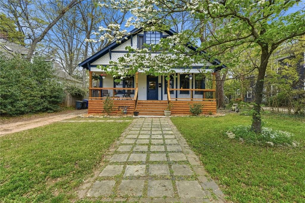 3 bedroom, 2 bathroom, 2,276 sq ft single family residence sold at 373 Oakdale Road, Atlanta, GA 30307