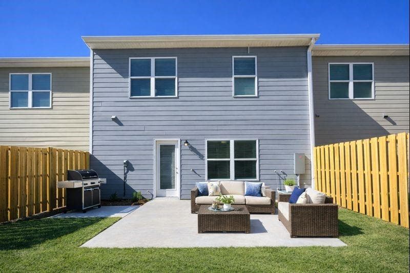 3 bedroom, 3 bathroom, 1,805 sq ft townhouse for sale at 6355 Warbler Court, Morrow, GA 30260 — photo 10