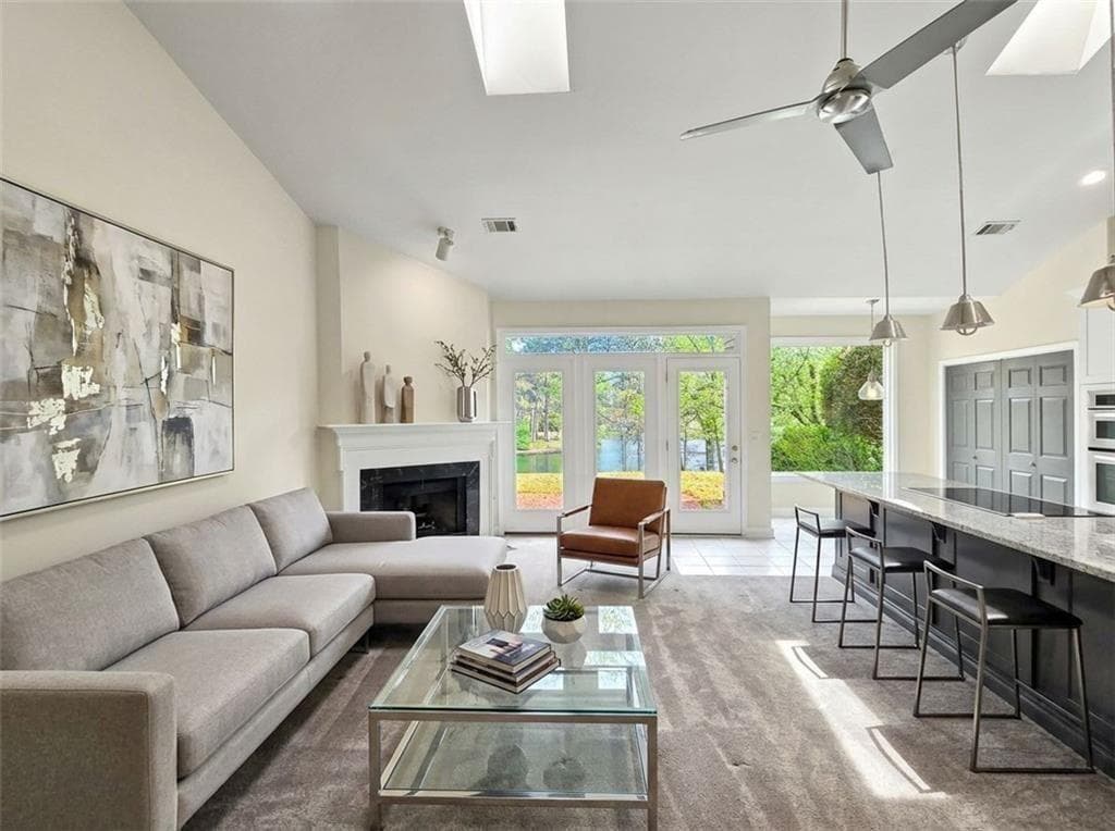 3 bedroom, 2 bathroom, 2,341 sq ft townhouse under contract at 29 Lake Villa Drive, Roswell, GA 30076 — photo 9