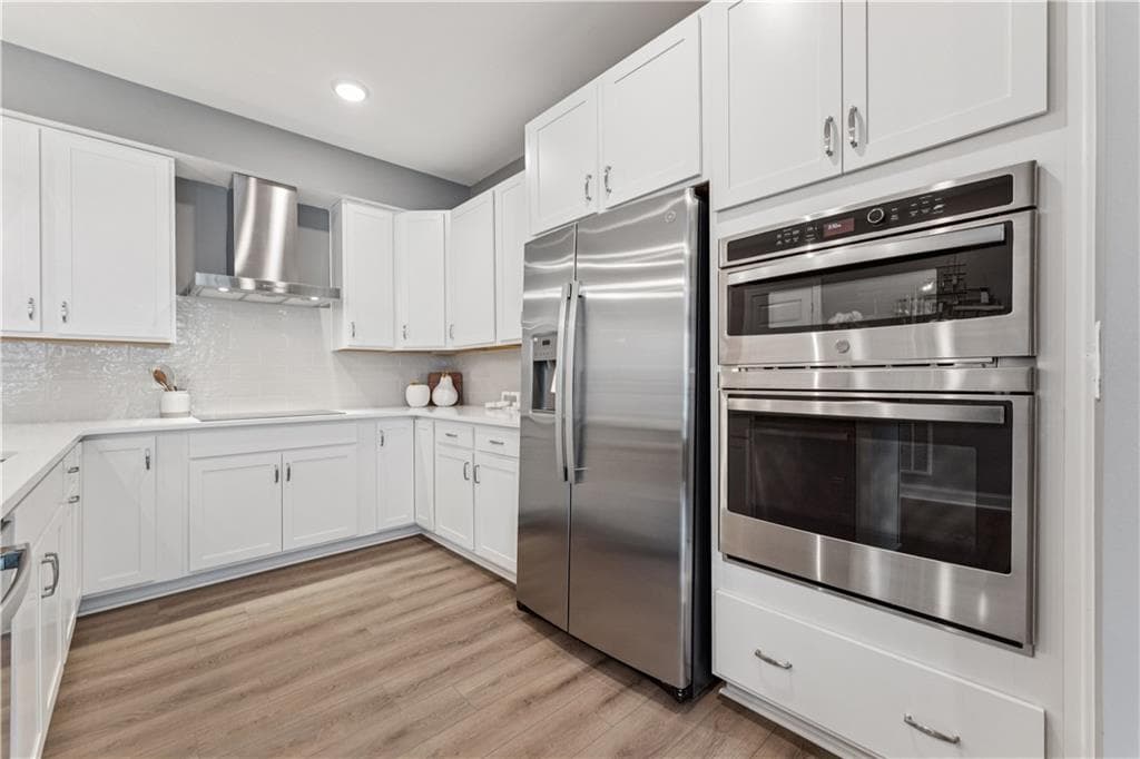 3 bedroom, 3 bathroom, 1,671 sq ft condominium under contract at 340 Skylar Court, Atlanta, GA 30315 — photo 6