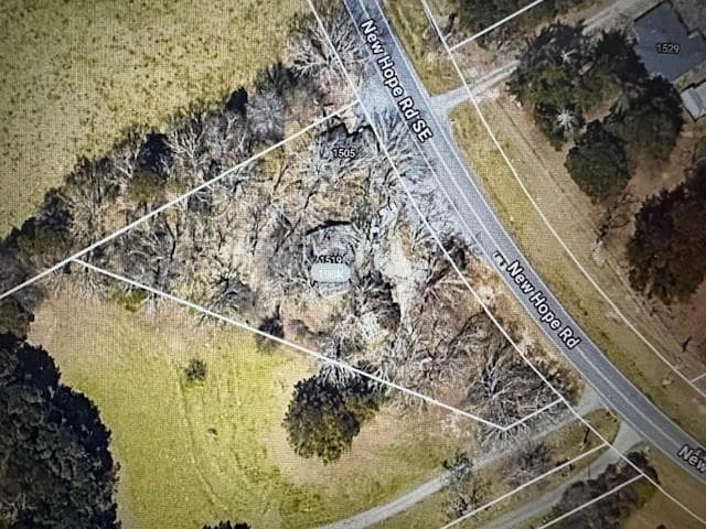 3 bedroom, 1 bathroom, 1,214 sq ft single family residence under contract at 1519 New Hope Road, Lawrenceville, GA 30045 — photo 7