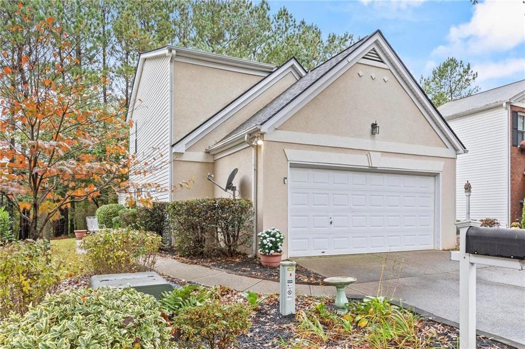 3 bedroom, 2 bathroom, 1,644 sq ft single family residence sold at 3430 Pinehurst Road, Cumming, GA 30040