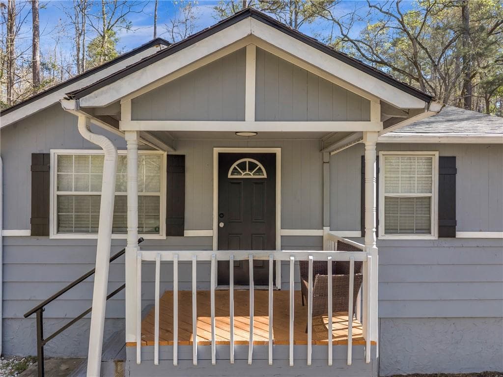 2 bedroom, 1 bathroom, 702 sq ft single family residence for sale at 1786 Richard Road, Conyers, GA 30012 — photo 2