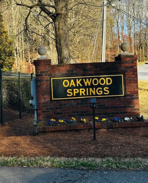 2 bedroom, 2 bathroom, 1,354 sq ft condominium under contract at 4236 Pondview Way 48, Oakwood, GA 30566 — photo 2