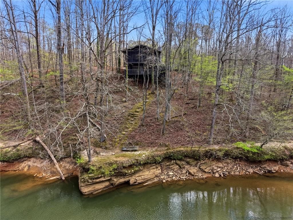 4 bedroom, 2 bathroom, 1,536 sq ft single family residence for sale at 307 Eagle Overlook Drive, Dahlonega, GA 30533 — photo 2