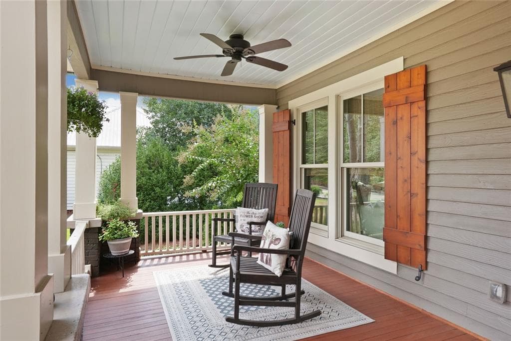 5 bedroom, 5 bathroom, 3,978 sq ft single family residence under contract at 745 Washington Street, Clarkesville, GA 30523 — photo 5