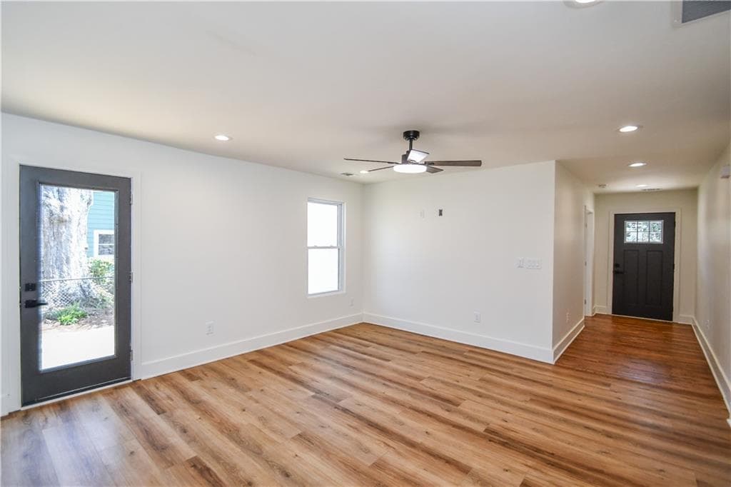 3 bedroom, 3 bathroom, 1,210 sq ft single family residence for sale at 651 North Avenue, Atlanta, GA 30354 — photo 9
