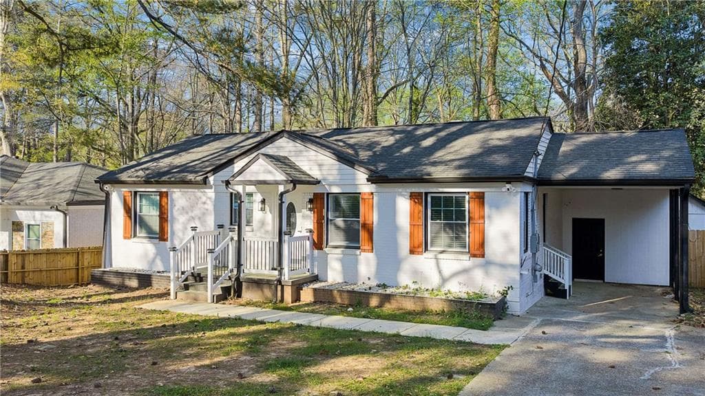 3 bedroom, 2 bathroom, 1,473 sq ft single family residence for sale at 2545 Plantation Drive, Atlanta, GA 30344 — photo 2