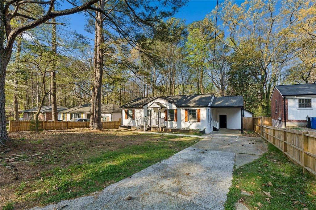 3 bedroom, 2 bathroom, 1,473 sq ft single family residence for sale at 2545 Plantation Drive, Atlanta, GA 30344 — photo 3