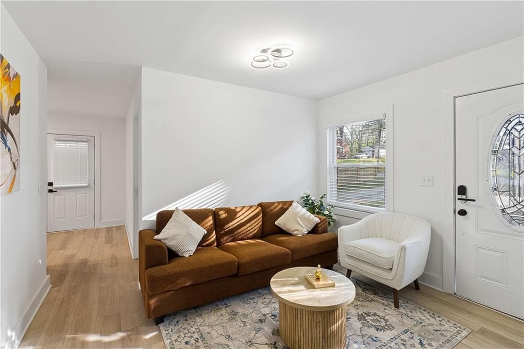 3 bedroom, 2 bathroom, 1,473 sq ft single family residence for sale at 2545 Plantation Drive, Atlanta, GA 30344 — photo 8