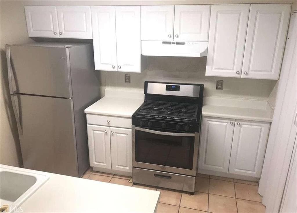 2 bedroom, 2 bathroom, 1,248 sq ft condominium for sale at 4241 Parkview Court, Stone Mountain, GA 30083 — photo 5