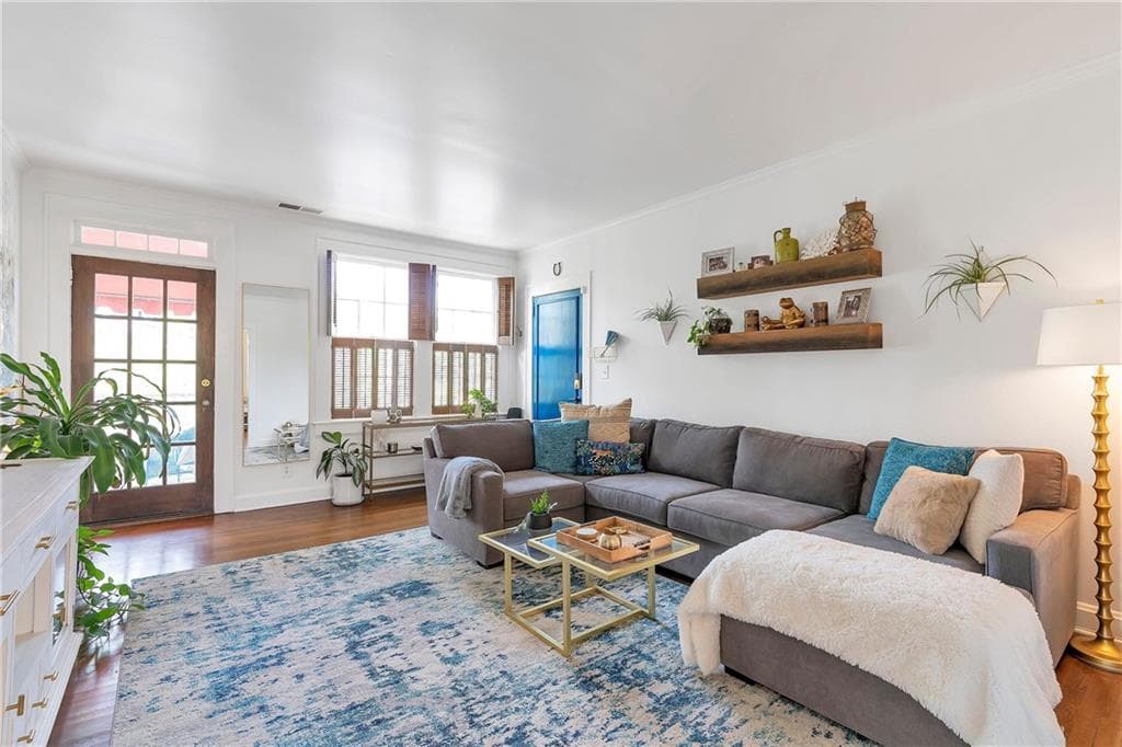 2 bedroom, 1 bathroom, 1,151 sq ft condominium for sale at 2214 Peachtree Road A5, Atlanta, GA 30309 — photo 5