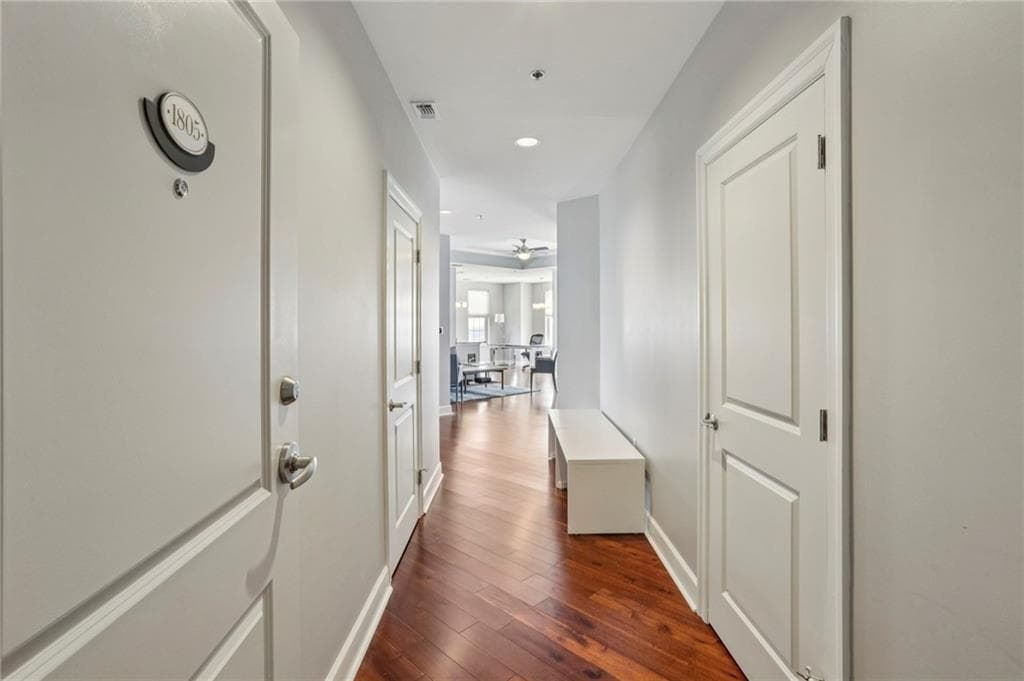 2 bedroom, 2 bathroom, 1,491 sq ft condominium for sale at 325 E Paces Ferry Road 1805, Atlanta, GA 30305 — photo 2