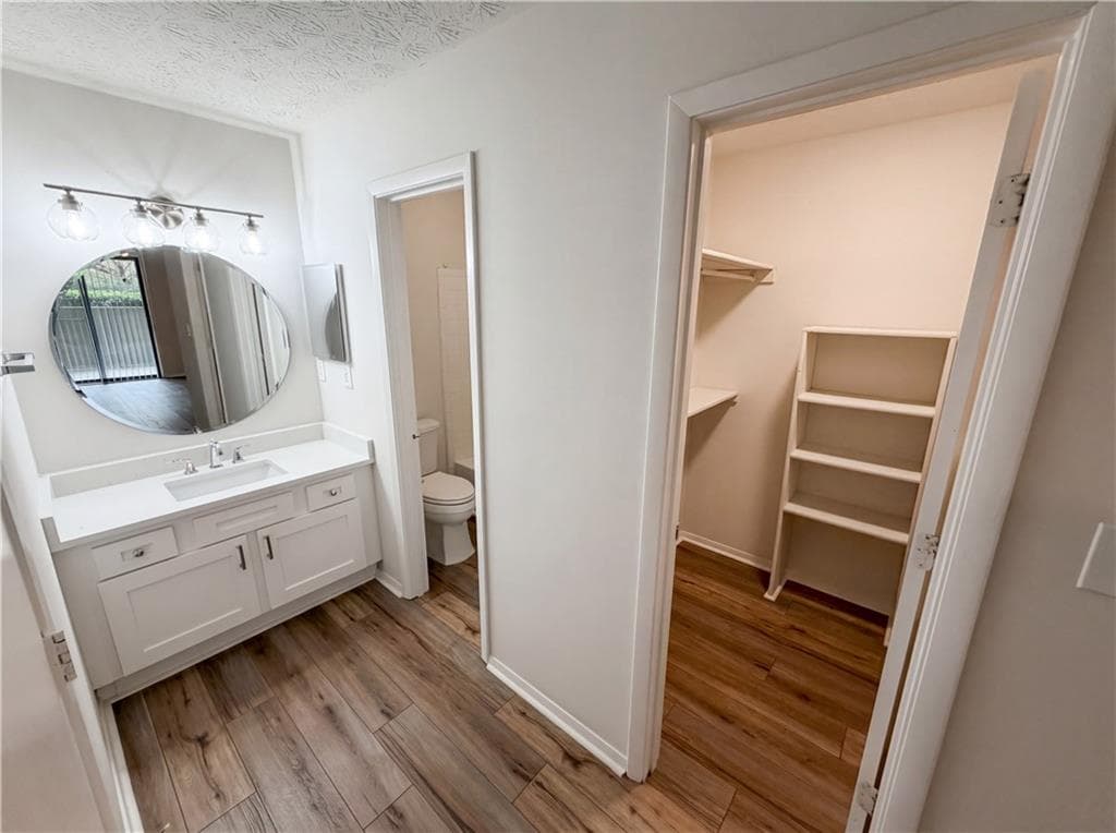1 bedroom, 1 bathroom, 1,002 sq ft condominium for sale at 1013 Dunbar Drive, Atlanta, GA 30338 — photo 7