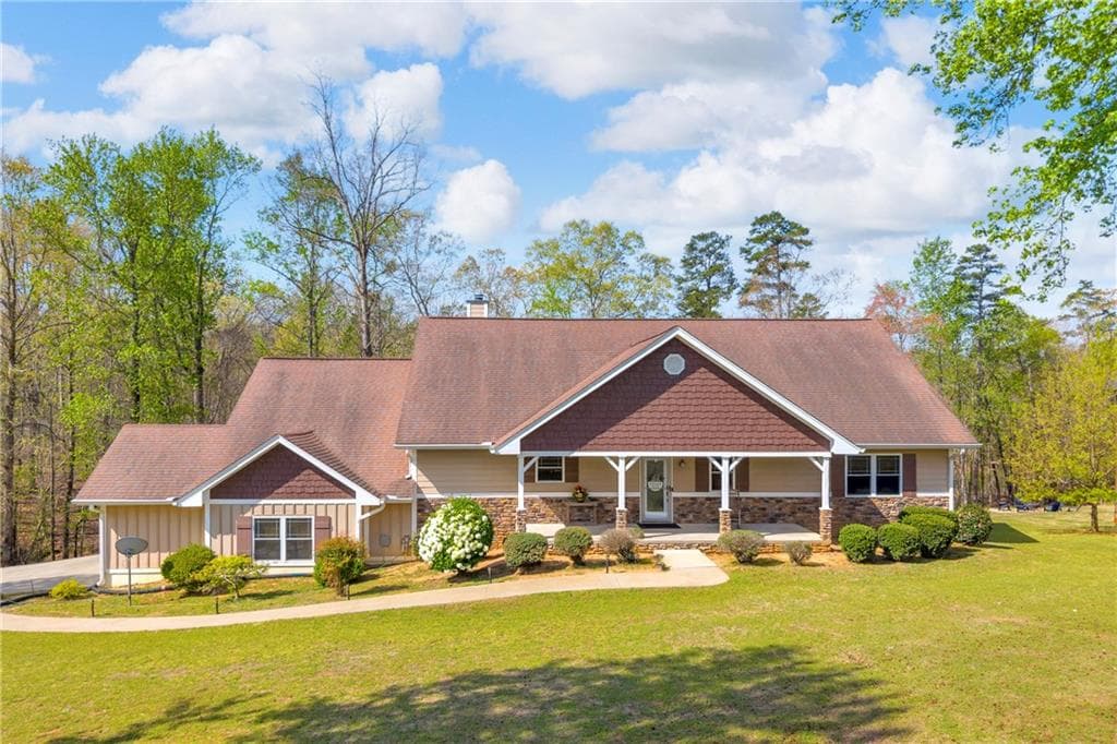 35 Villa Court, Hartwell, GA 30643 — most recent listing photo