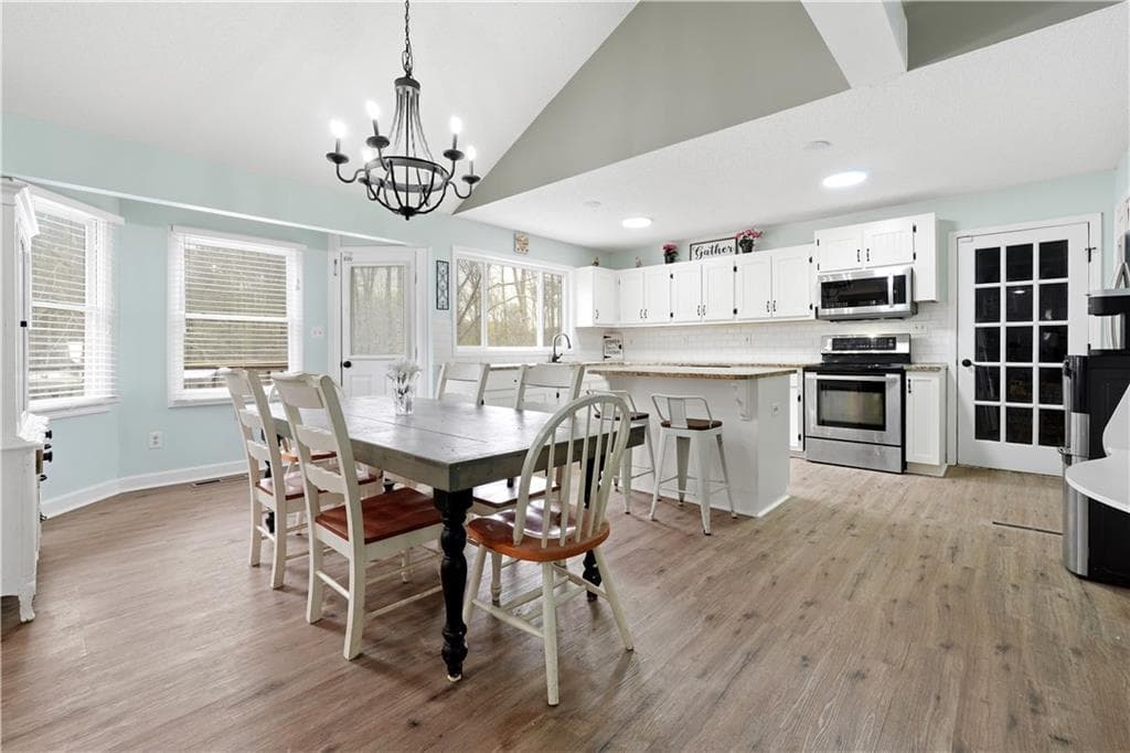 4 bedroom, 3 bathroom, 2,856 sq ft single family residence for sale at 201 Arrow Wood Drive, Waleska, GA 30183 — photo 5