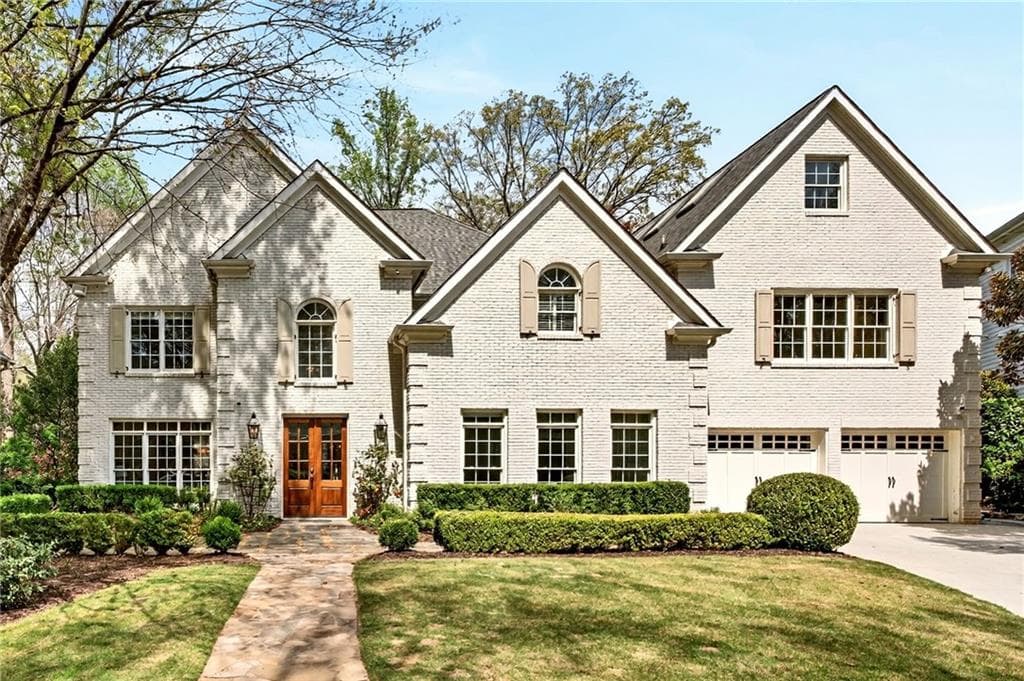 5 bedroom, 5 bathroom, 5,223 sq ft single family residence sold at 111 Habersham Valley Road, Atlanta, GA 30305