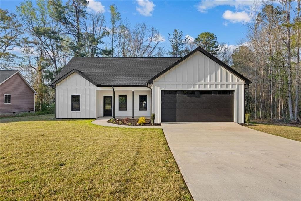 3 bedroom, 2 bathroom, 1,400 sq ft single family residence sold at 149 Woodridge Circle, LaGrange, GA 30241