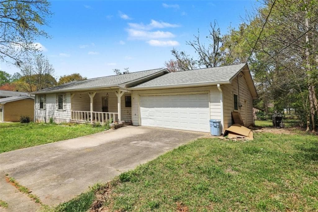 3 bedroom, 2 bathroom, 1,576 sq ft single family residence for sale at 120 Carriage Circle, Stockbridge, GA 30281 — photo 5