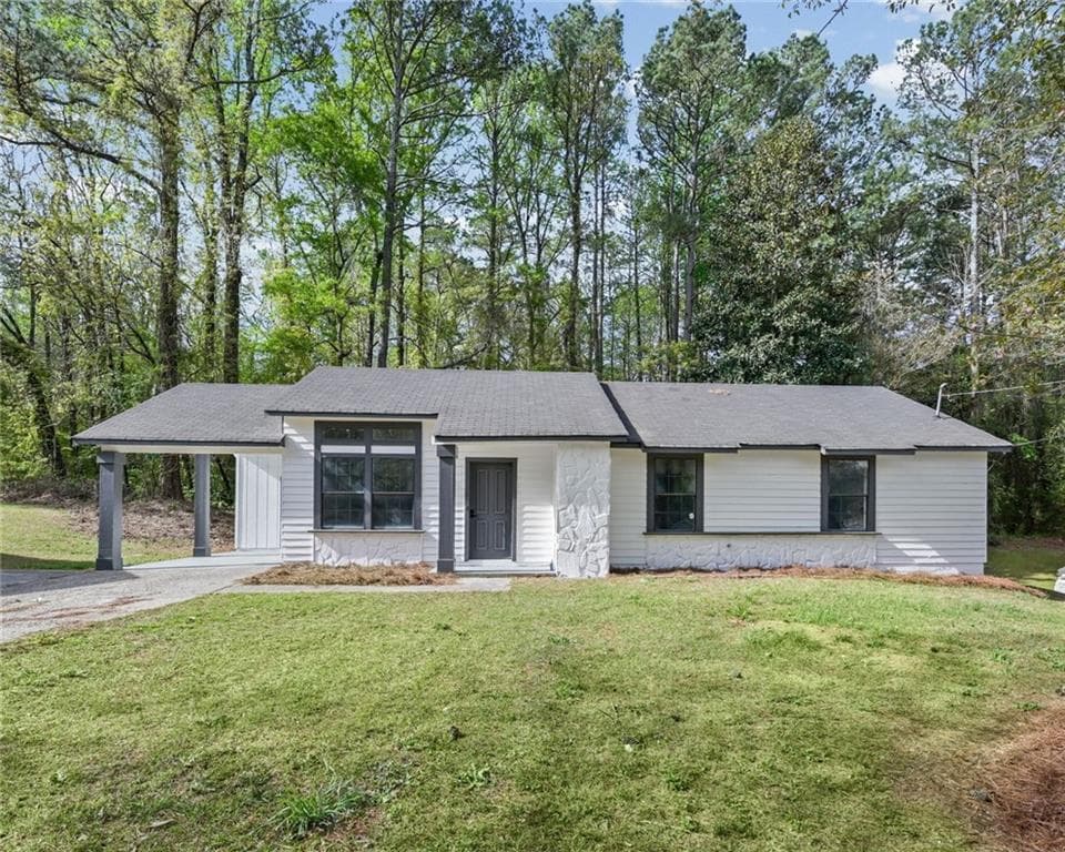 7823 Chase Woods Drive, Jonesboro, GA 30236 — most recent listing photo