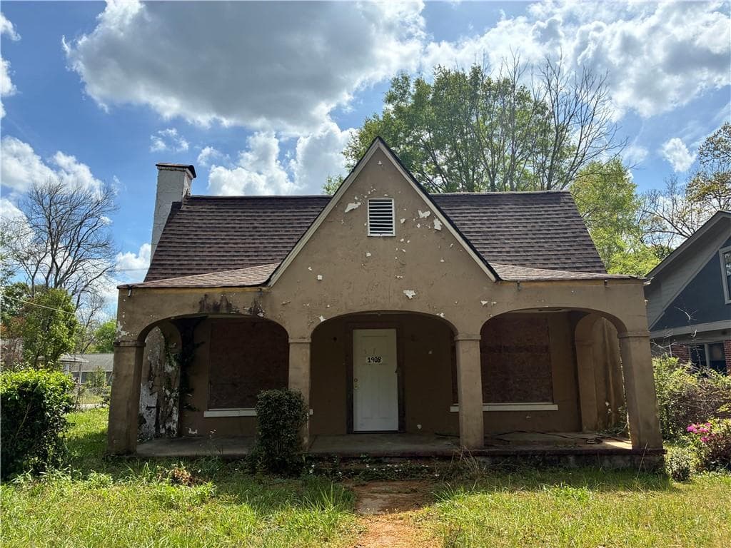 5 bedroom, 1 bathroom, 1,600 sq ft single family residence under contract at 1908 Lakewood Terrace, Atlanta, GA 30315