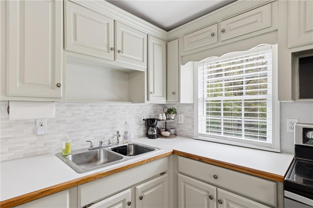 1 bedroom, 1 bathroom single family residence for rent at 1817 Hardman Lane, Woodstock, GA 30188 for $2,100 a month — photo 9