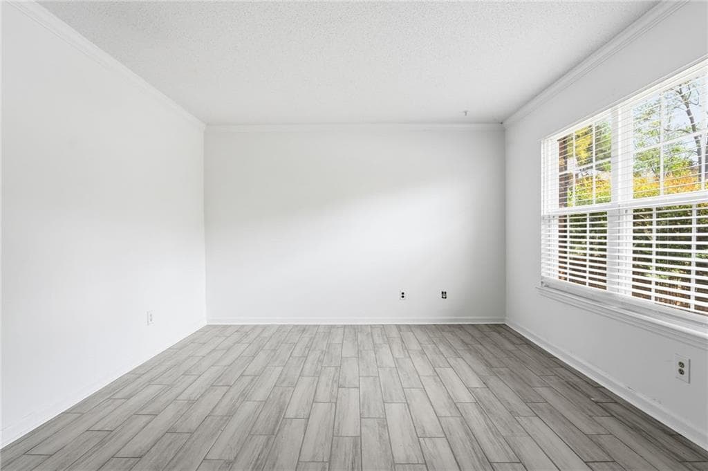 3 bedroom, 3 bathroom, 1,311 sq ft condominium for sale at 393 Promenade Court, Marietta, GA 30064 — photo 4