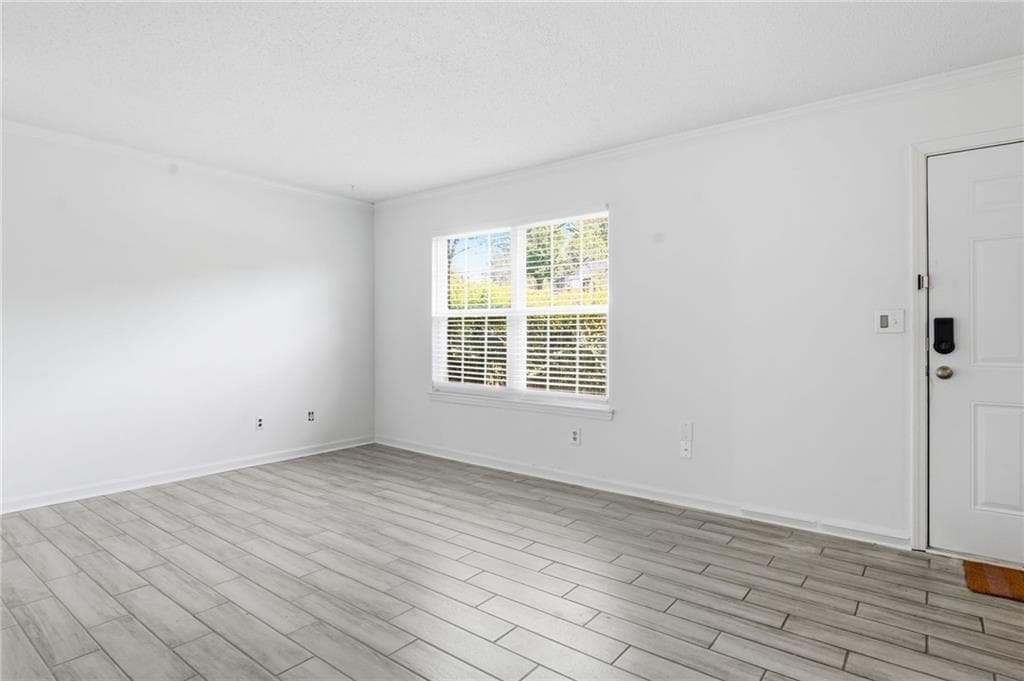 3 bedroom, 3 bathroom, 1,311 sq ft condominium for sale at 393 Promenade Court, Marietta, GA 30064 — photo 5