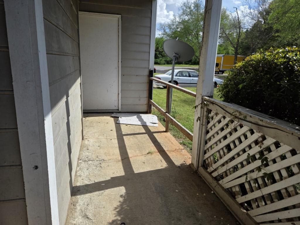 2 bedroom, 2 bathroom, 1,238 sq ft condominium for sale at 9460 Cypress Lane, Jonesboro, GA 30238 — photo 10