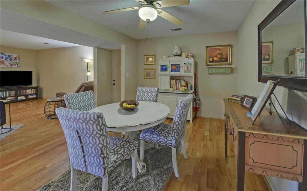 3 bedroom, 2 bathroom, 1,548 sq ft condominium for sale at 605 Candler Street Bldg C Unit #3, Gainesville, GA 30501 — photo 6