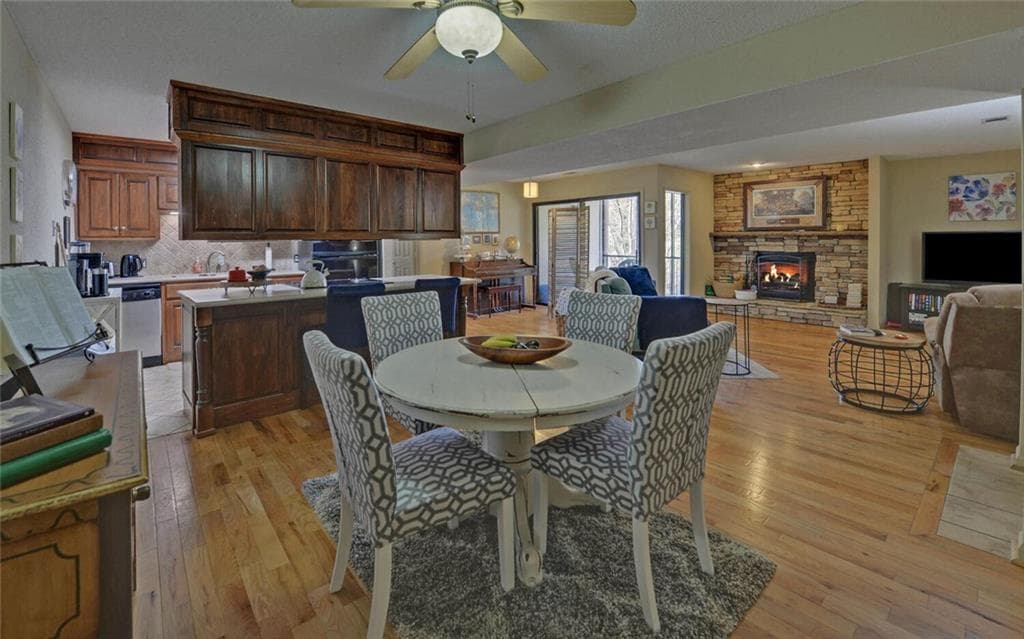 3 bedroom, 2 bathroom, 1,548 sq ft condominium for sale at 605 Candler Street Bldg C Unit #3, Gainesville, GA 30501 — photo 7