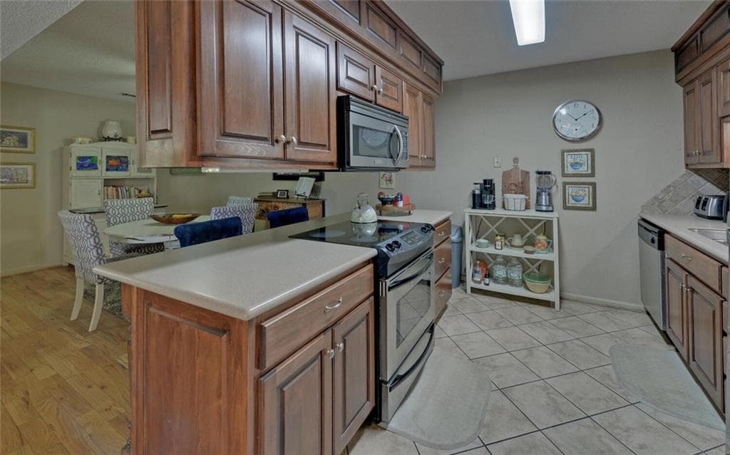 3 bedroom, 2 bathroom, 1,548 sq ft condominium for sale at 605 Candler Street Bldg C Unit #3, Gainesville, GA 30501 — photo 9