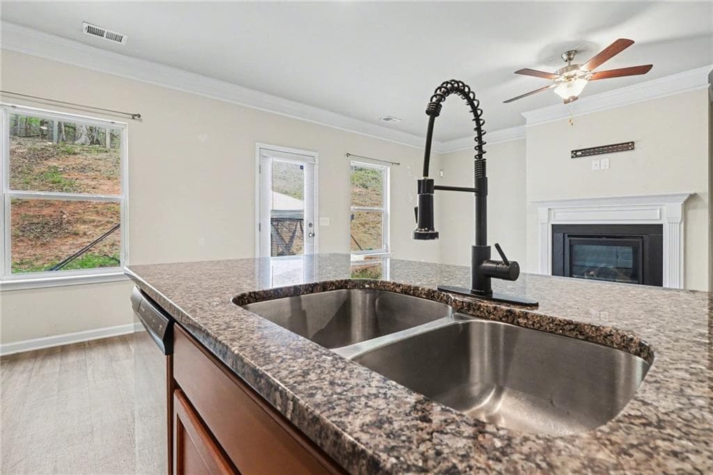 3 bedroom, 2 bathroom, 2,637 sq ft single family residence under contract at 176 Malbone Street, Cartersville, GA 30120 — photo 9