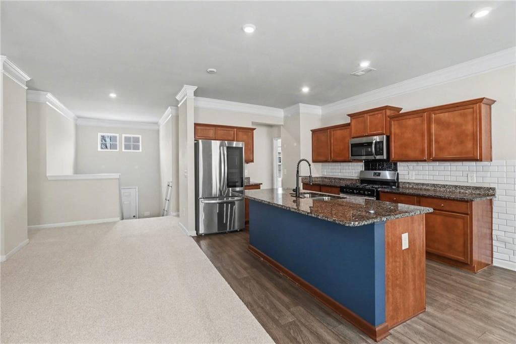 3 bedroom, 2 bathroom, 2,637 sq ft single family residence under contract at 176 Malbone Street, Cartersville, GA 30120 — photo 8