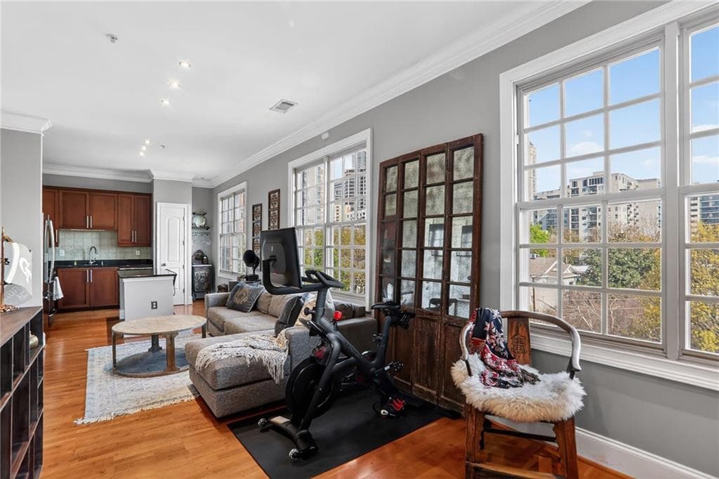 1 bedroom, 1 bathroom, 746 sq ft condominium for sale at 1055 Piedmont Avenue 406, Atlanta, GA 30309 — photo 8