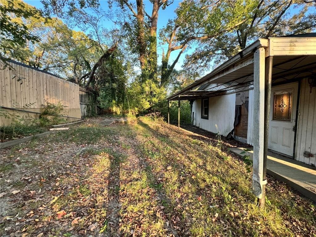 3 bedroom, 1 bathroom, 880 sq ft single family residence for sale at 1199 Warfield Street, Atlanta, GA 30318 — photo 9