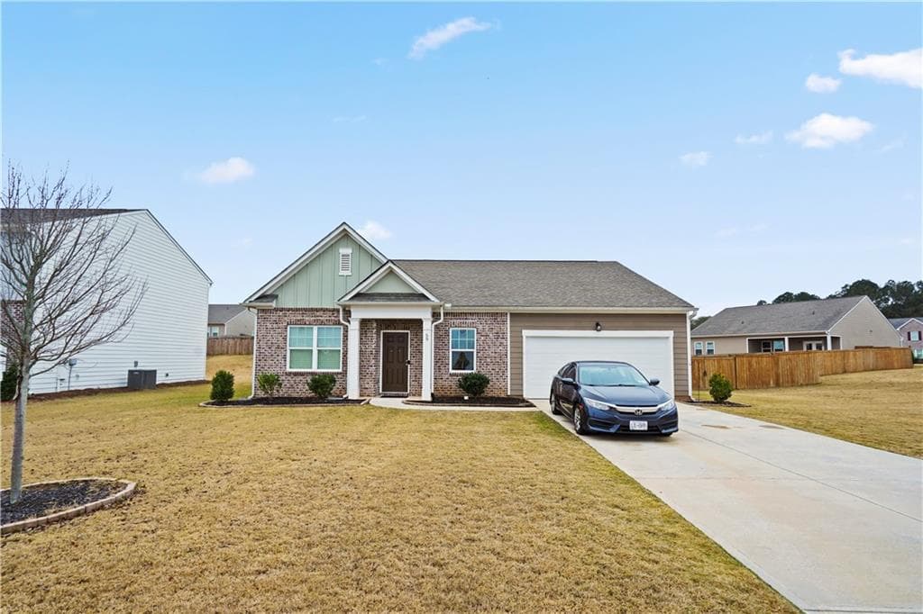 3 bedroom, 2 bathroom, 1,882 sq ft single family residence for sale at 59 Ingle Drive, Monroe, GA 30655 — photo 2