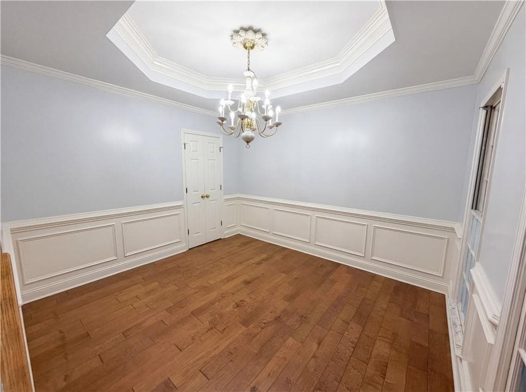 4 bedroom, 3 bathroom, 2,570 sq ft single family residence under contract at 3805 Lenna Drive, Snellville, GA 30039 — photo 10