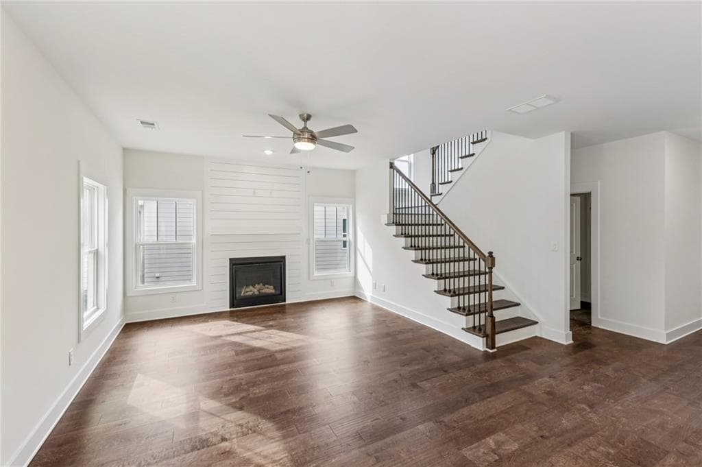5 bedroom, 4 bathroom, 2,688 sq ft single family residence under contract at 2637 Mills Bend, Decatur, GA 30034 — photo 2