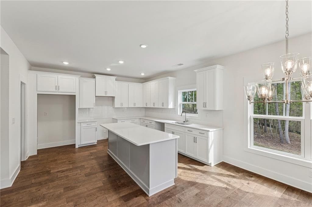 5 bedroom, 4 bathroom, 2,688 sq ft single family residence under contract at 2637 Mills Bend, Decatur, GA 30034 — photo 6