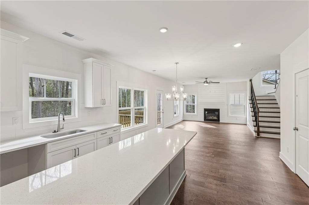 5 bedroom, 4 bathroom, 2,688 sq ft single family residence under contract at 2637 Mills Bend, Decatur, GA 30034 — photo 7